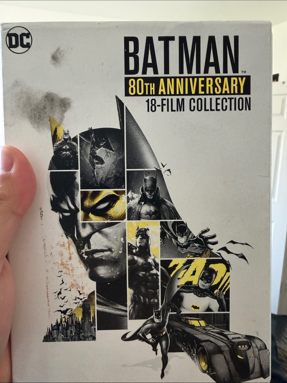 DC Batman 80th Anniversary Artwork - Black & Yellow